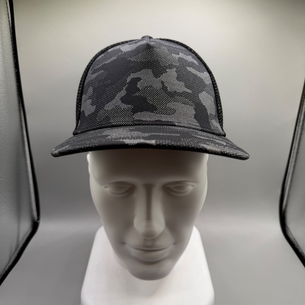 Lululemon Camo Mesh Back Trucker Hat Unisex Adjustable Black Gray